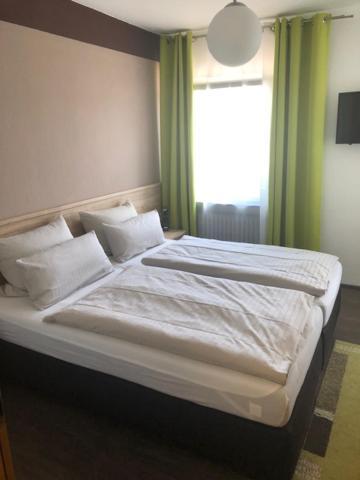 Hotel Am Bruennchen Oberbaar Exteriör bild
